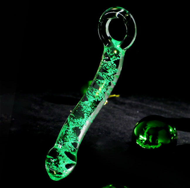 用情趣玩具会得妇科病：情趣玩具使用对妇科健康有何影响