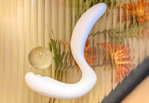 用玩具增进情趣的方法：用玩具让爱更有趣，一招让你沦陷