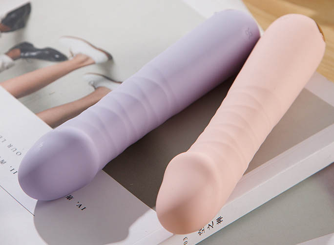 女生小玩具成人情趣双头处女：小玩具升级版！惊艳成人双头处女新体验