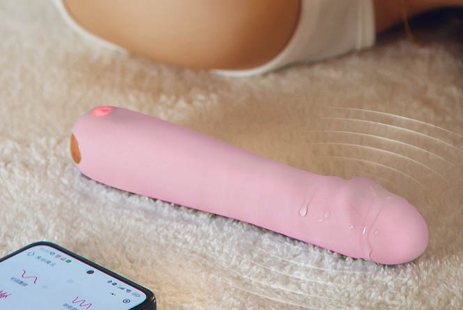 女生情趣小玩具电流：女生必备！情趣小玩具震动新体验