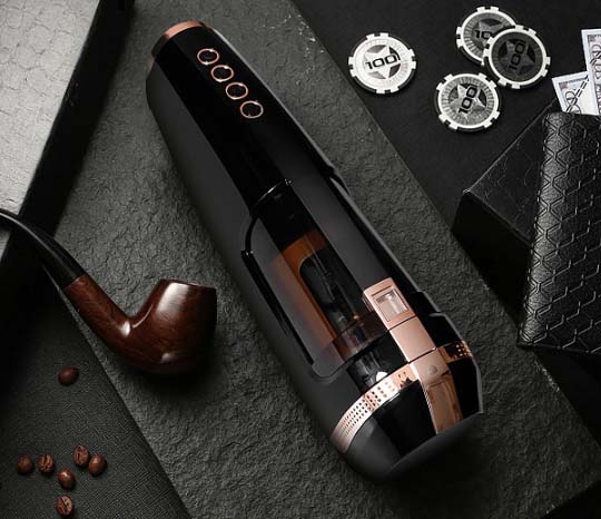 飞机杯 真人发声 下载：飞机杯全新升级，真人发声，双击下载